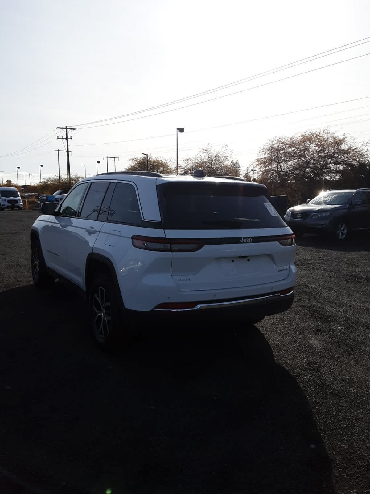 Thumbnail: 2024 Jeep Grand Cherokee - 6