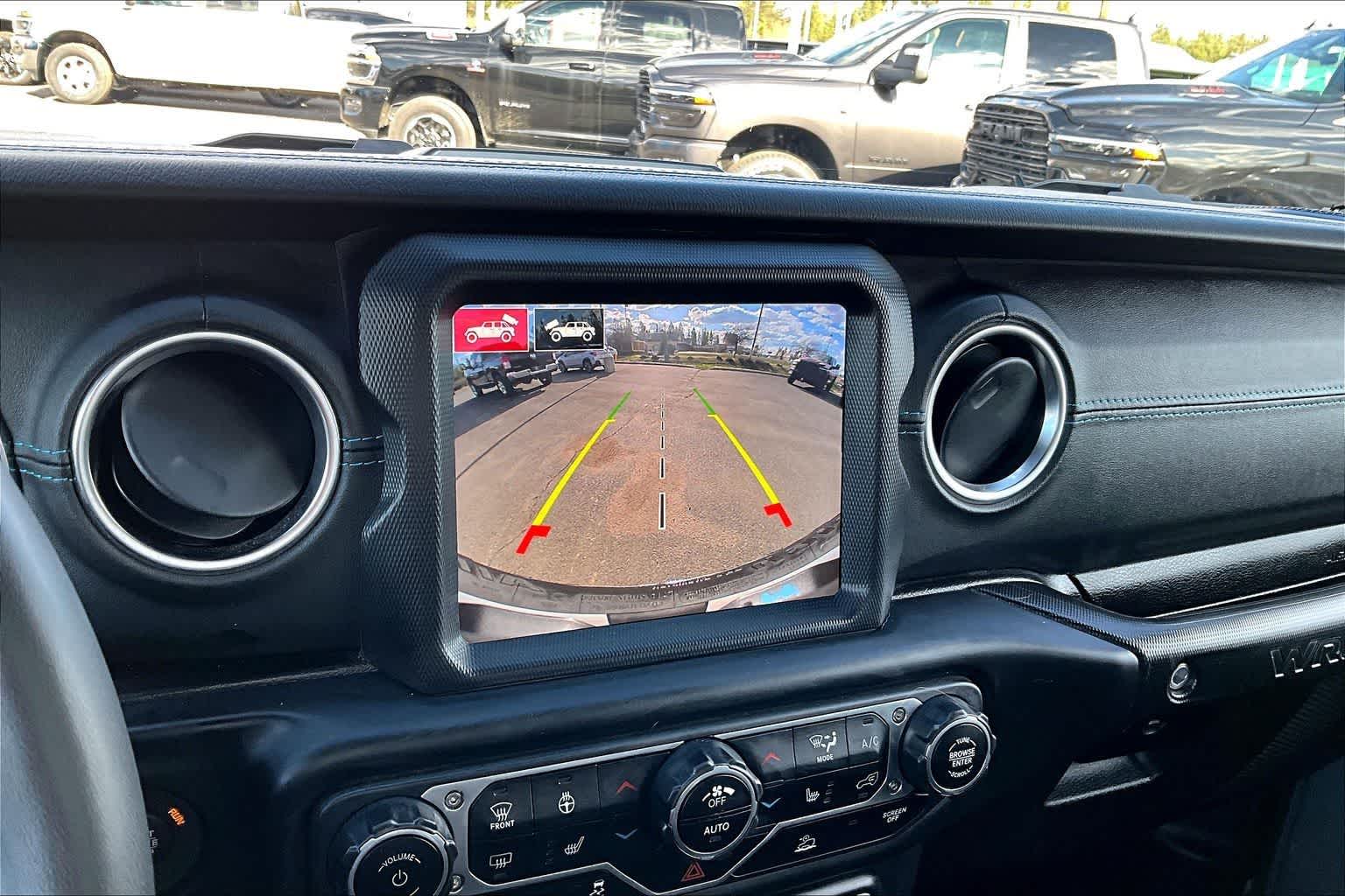 Thumbnail: 2023 Jeep Wrangler - 27