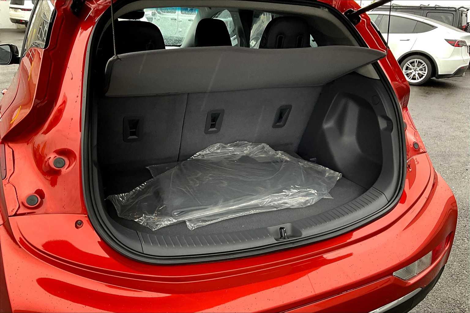 Thumbnail: 2020 Chevrolet Bolt EV - 19