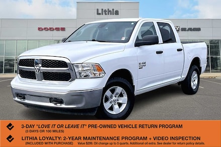 2022 Ram 1500 Classic SLT Truck