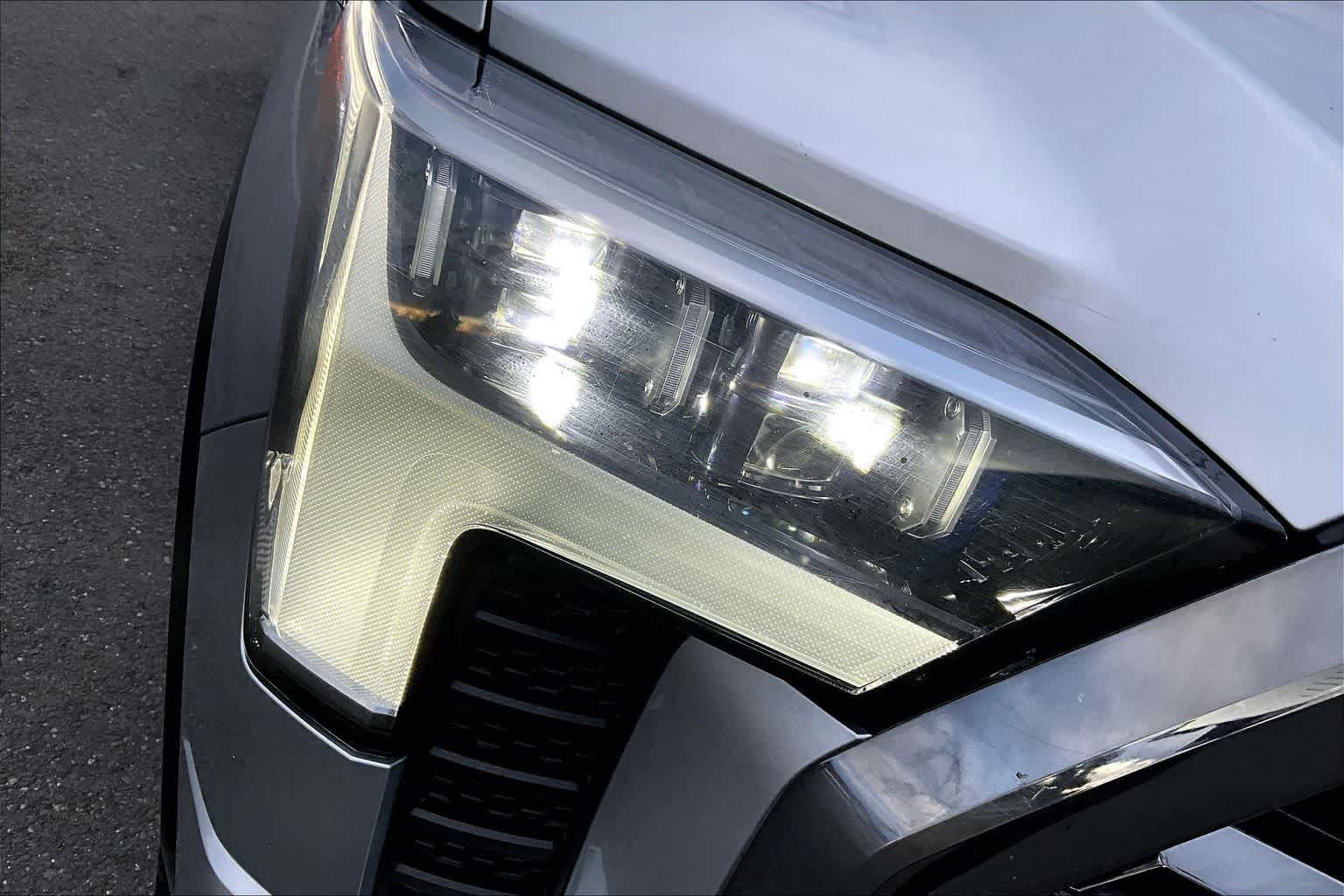 Thumbnail: 2022 Toyota Tundra - 31