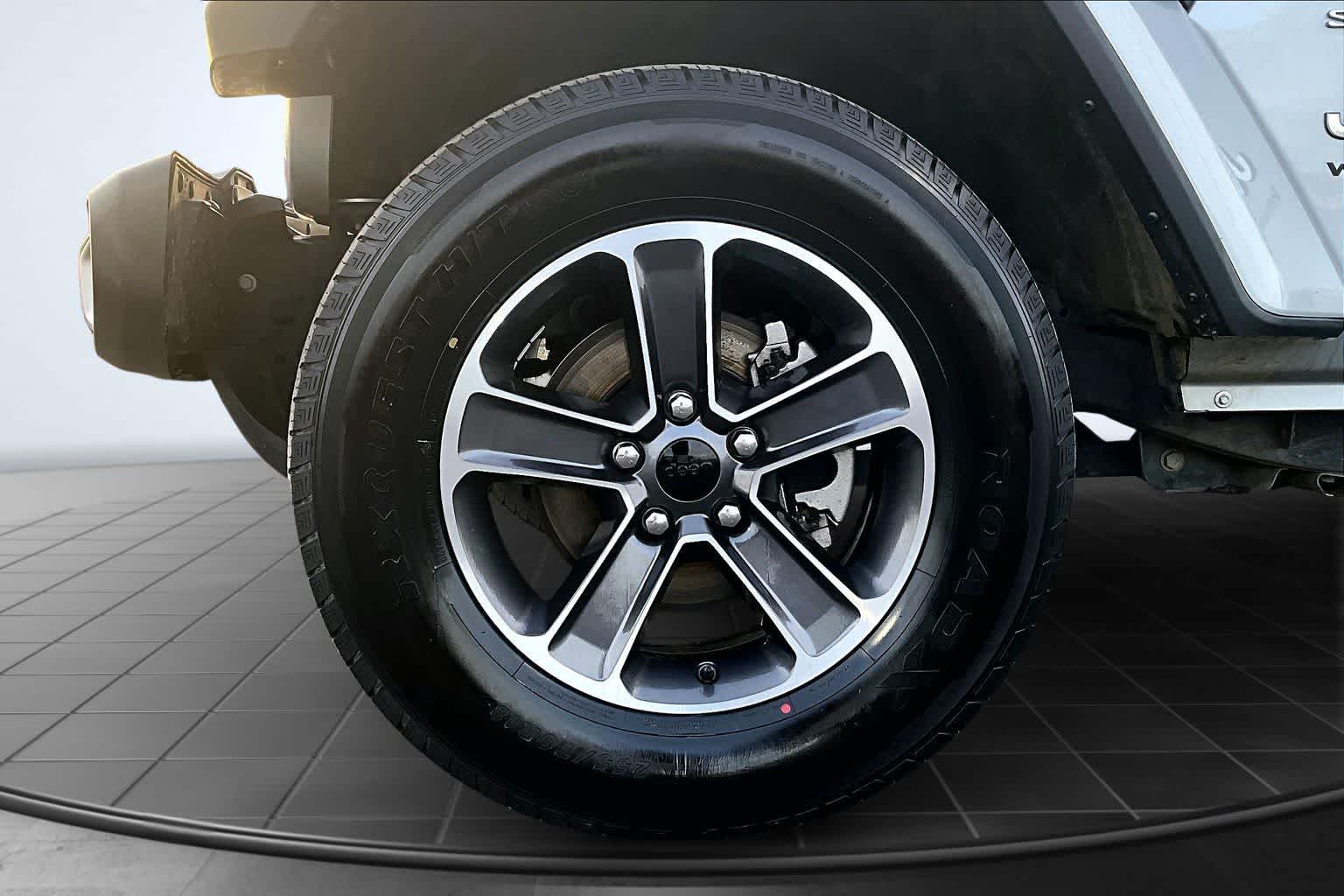 Thumbnail: 2023 Jeep Wrangler - 8