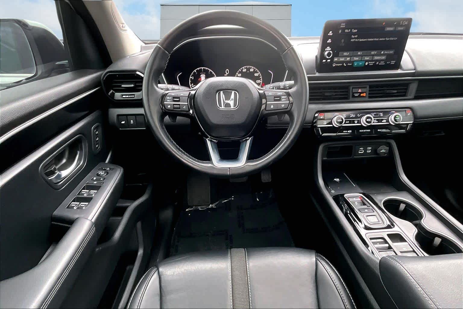 Thumbnail: 2023 Honda Pilot - 15