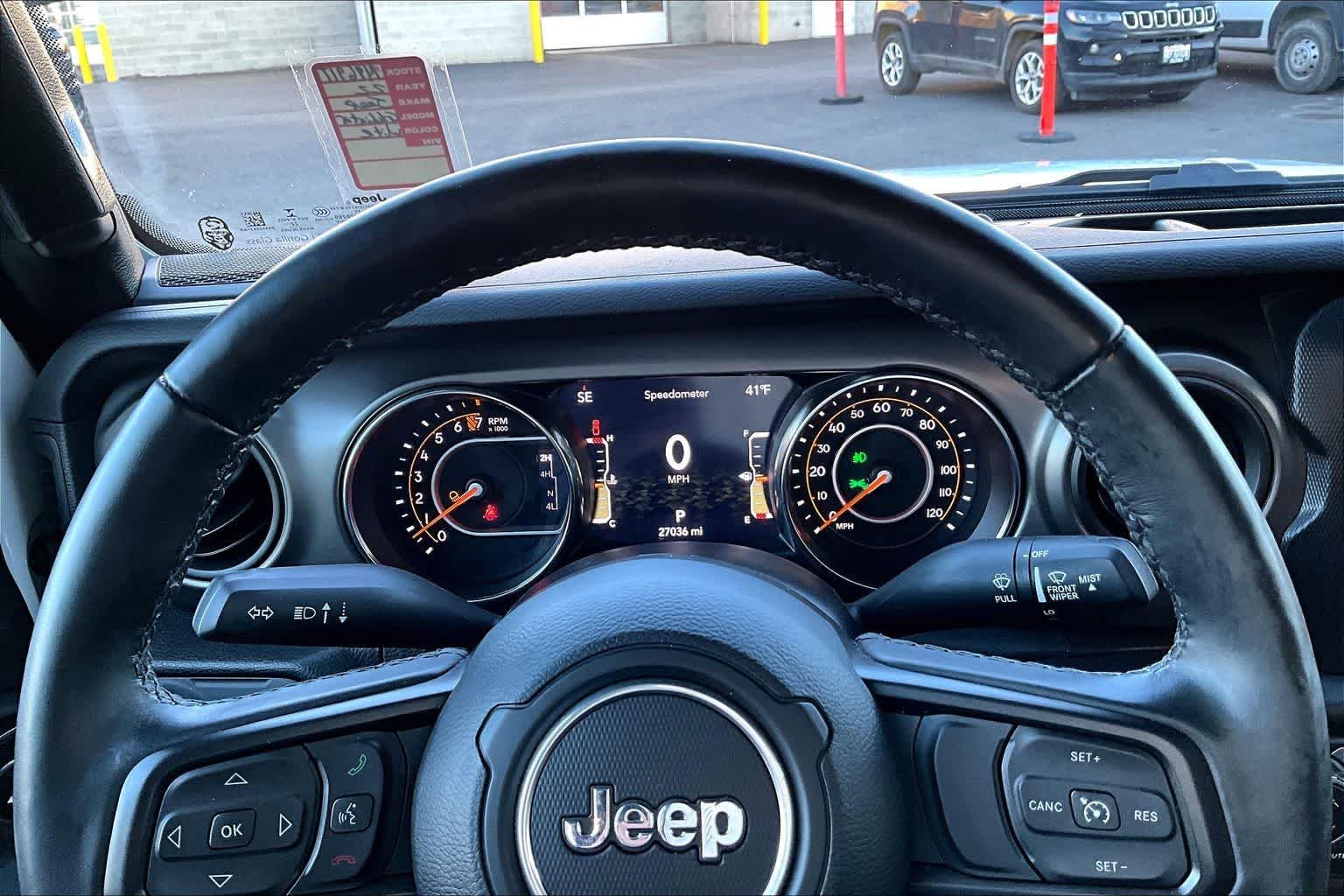 Thumbnail: 2022 Jeep Gladiator - 18