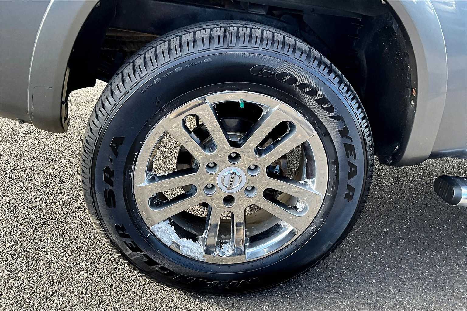 Thumbnail: 2014 Nissan Titan - 35