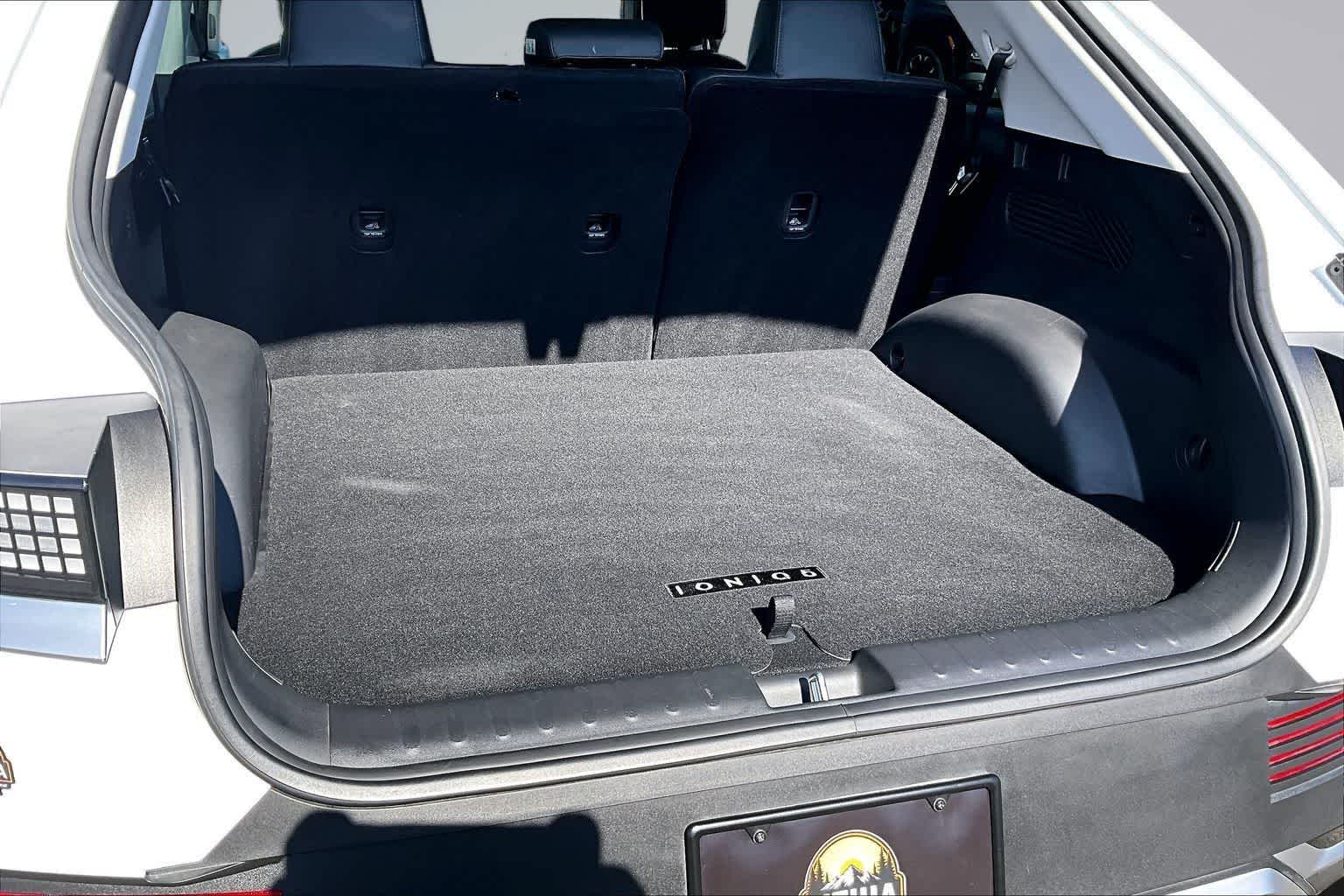 Thumbnail: 2023 Hyundai Ioniq 5 - 19