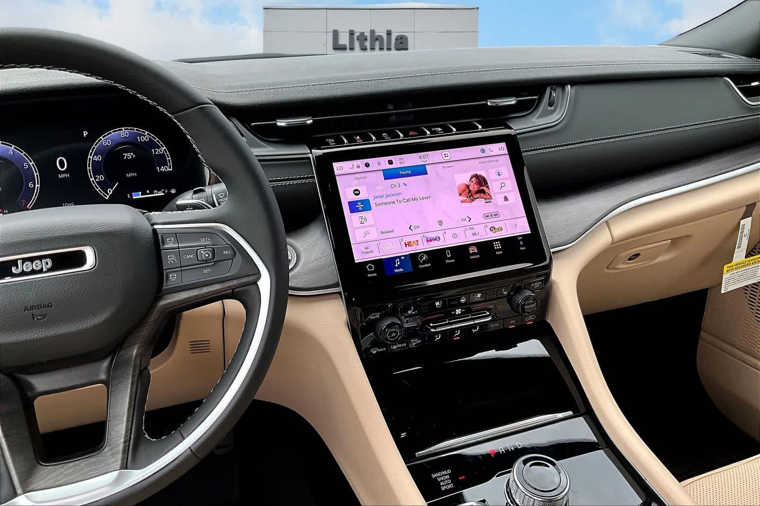 Thumbnail: 2025 Jeep Grand Cherokee L - 16