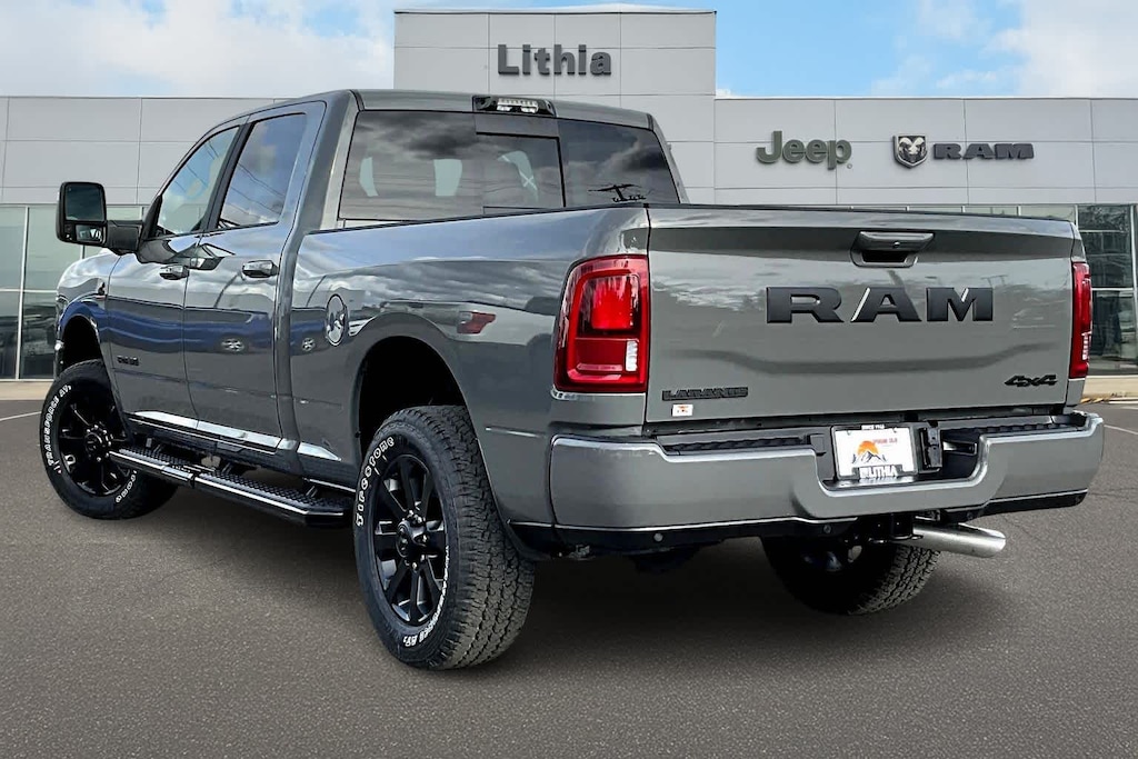 New 2026 Ram 2500 LARAMIE CREW CAB 4X4 6'4 BOX Pickup