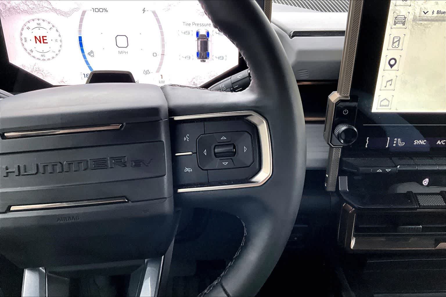 Thumbnail: 2025 GMC Hummer EV - 26