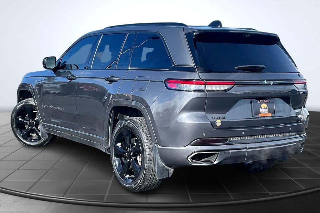 Used 2023 Jeep Grand Cherokee 4xe Overland SUV