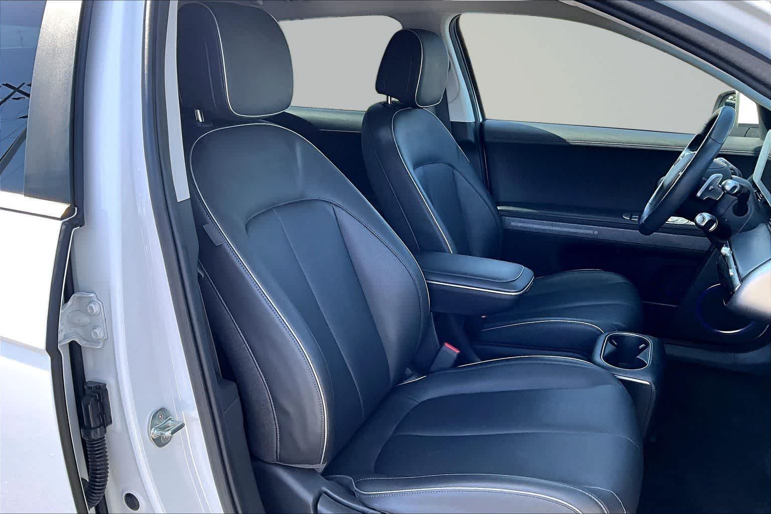 Thumbnail: 2023 Hyundai Ioniq 5 - 14