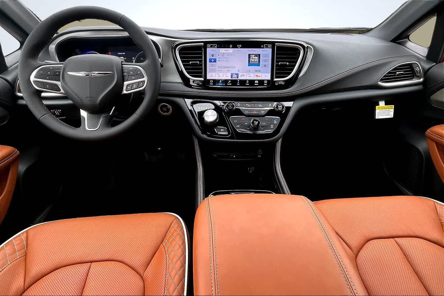 Thumbnail: 2026 Chrysler Pacifica - 10