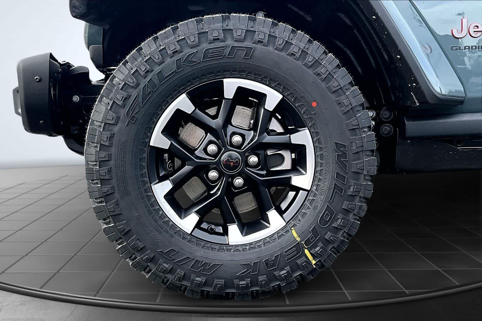 Thumbnail: 2026 Jeep Gladiator - 8