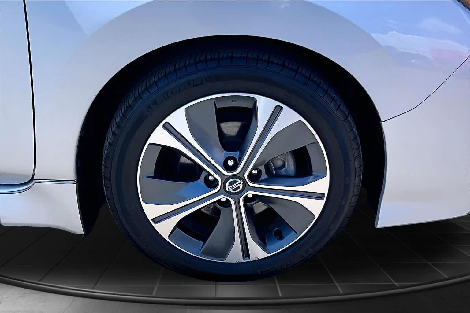 Thumbnail: 2018 Nissan Leaf - 34