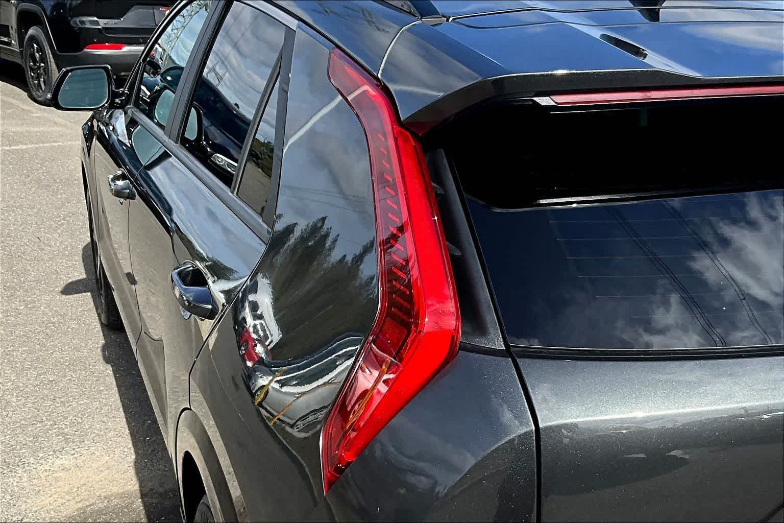 Thumbnail: 2024 Kia Niro - 32