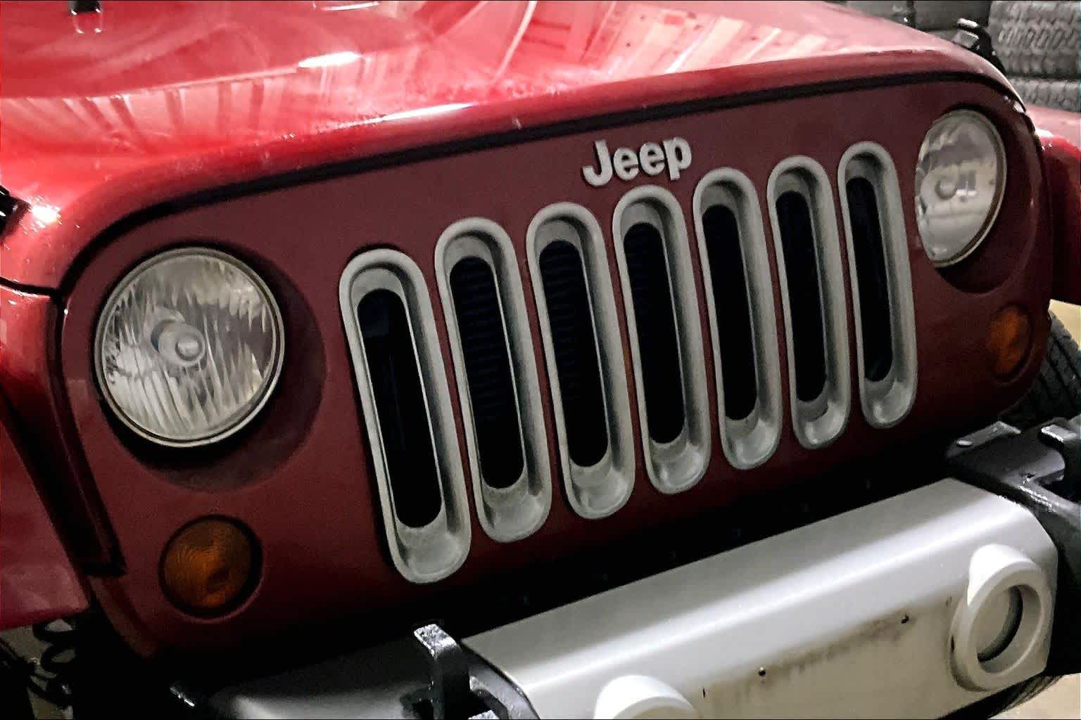 Thumbnail: 2013 Jeep Wrangler - 32