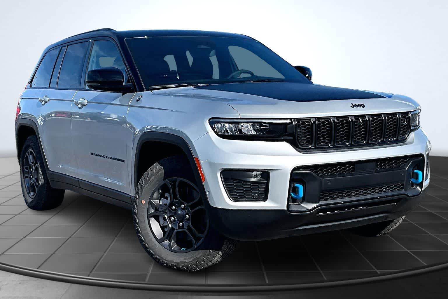 Thumbnail: 2025 Jeep Grand Cherokee - 22