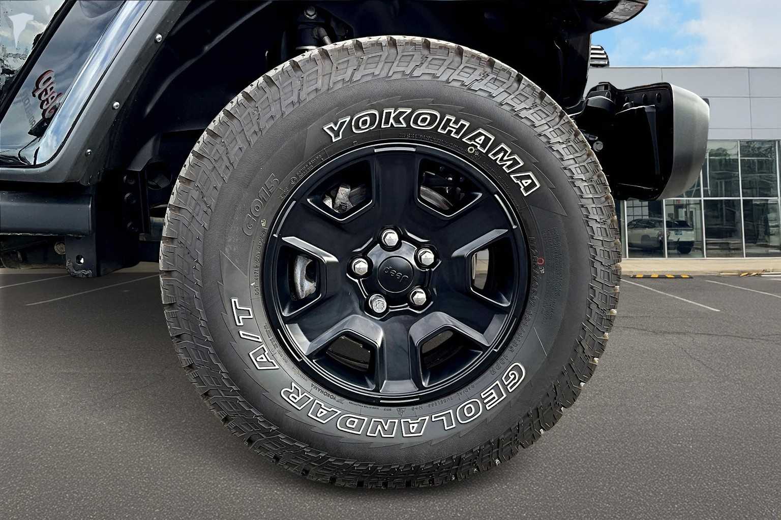 Thumbnail: 2022 Jeep Gladiator - 34