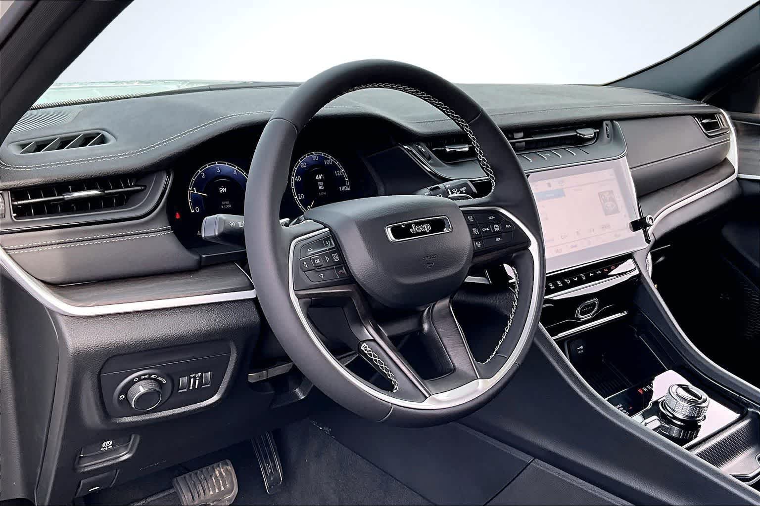 Thumbnail: 2026 Jeep Grand Cherokee - 2