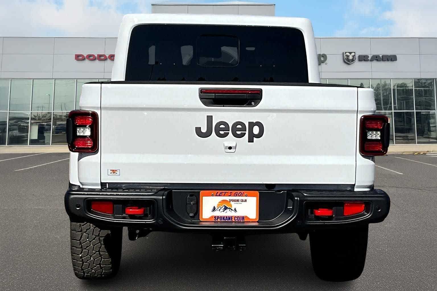 Thumbnail: 2025 Jeep Gladiator - 6