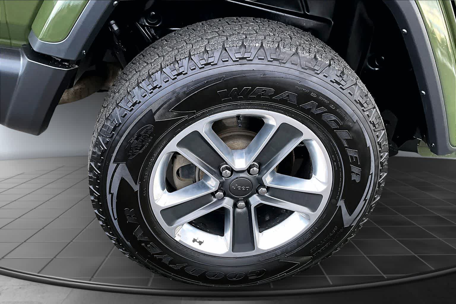 Thumbnail: 2023 Jeep Wrangler - 35