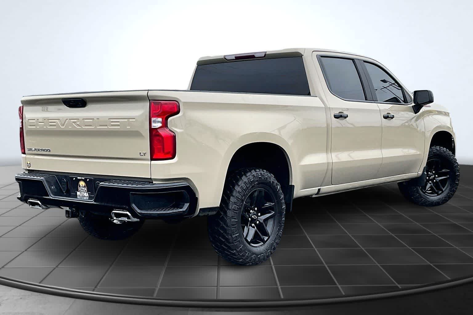 Thumbnail: 2023 Chevrolet Silverado 1500 - 22