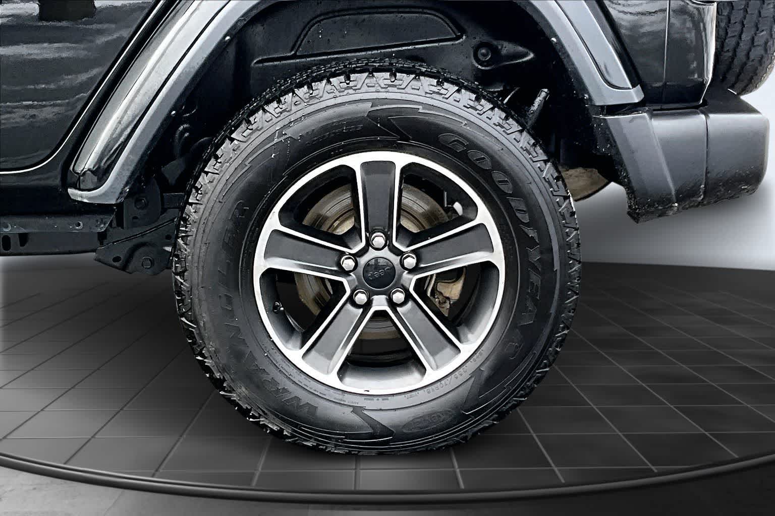 Thumbnail: 2023 Jeep Wrangler - 36