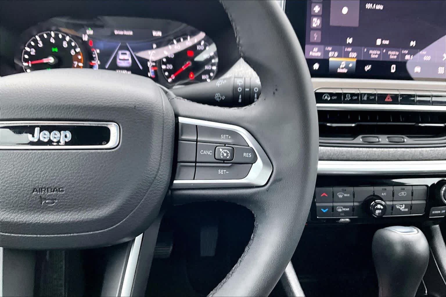 Thumbnail: 2024 Jeep Compass - 26