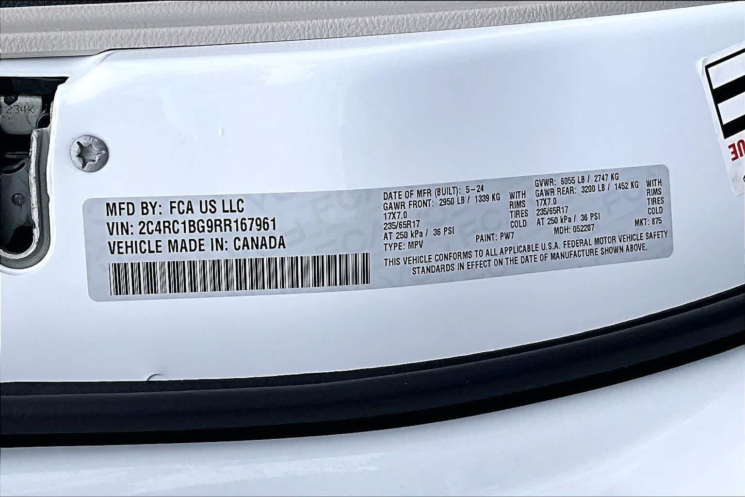 Thumbnail: 2024 Chrysler Pacifica - 21