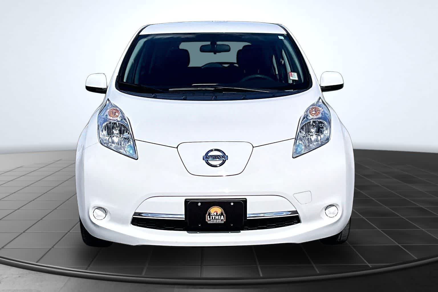 Thumbnail: 2016 Nissan Leaf - 6