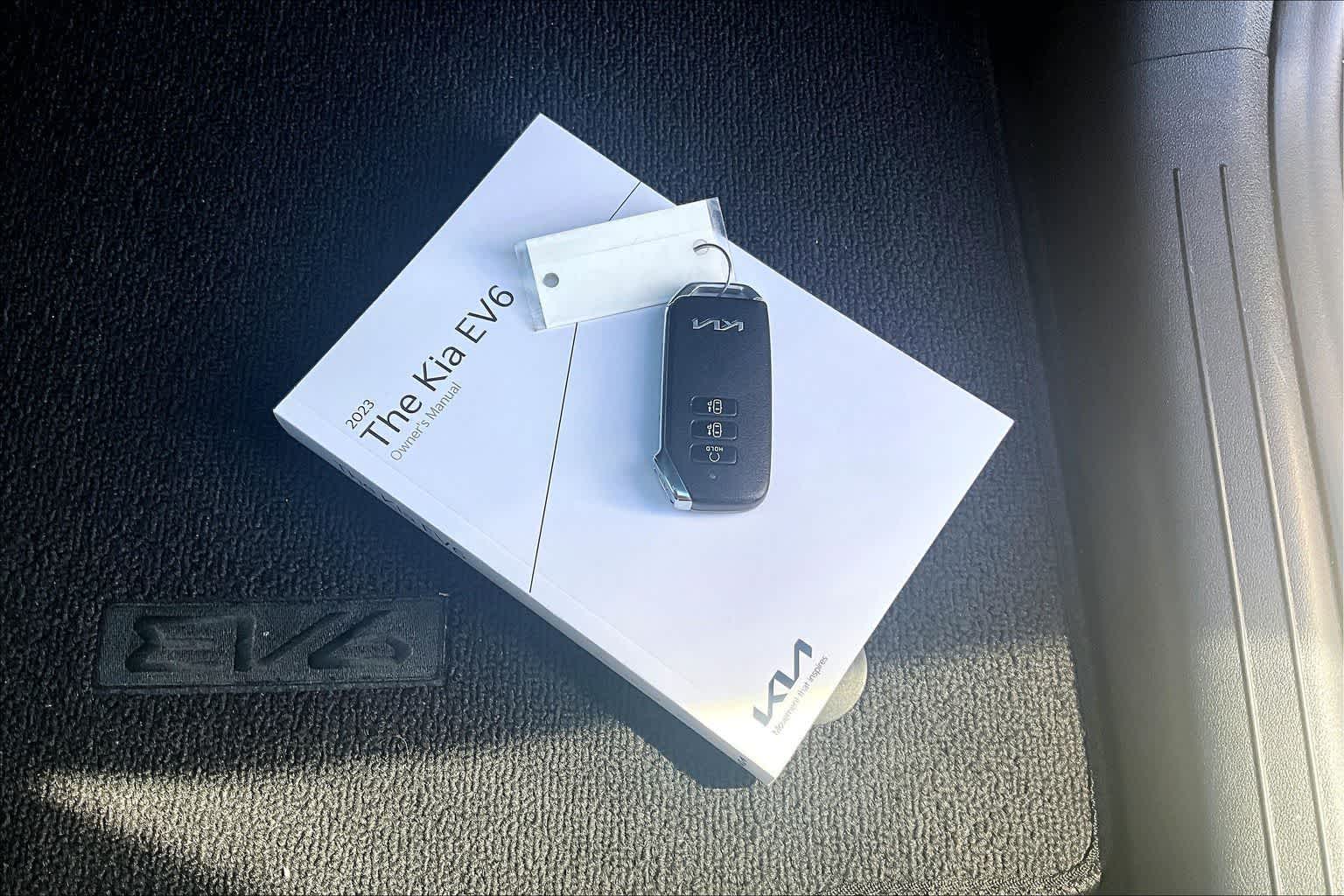 Thumbnail: 2023 Kia EV6 - 20