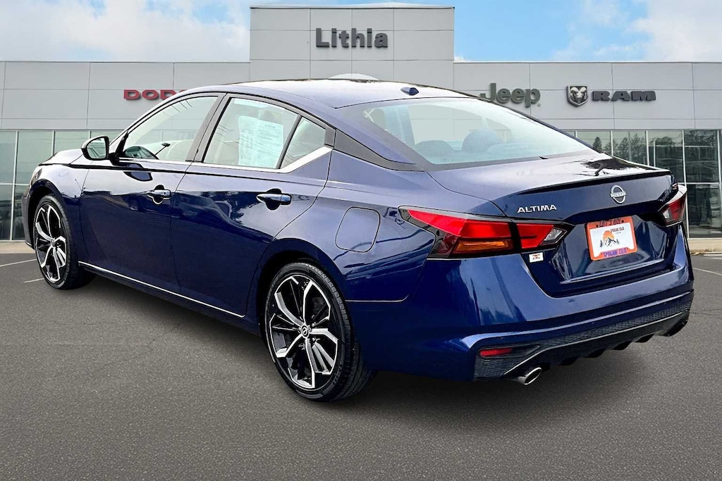 Used 2023 Nissan Altima 2.5 SR Sedan