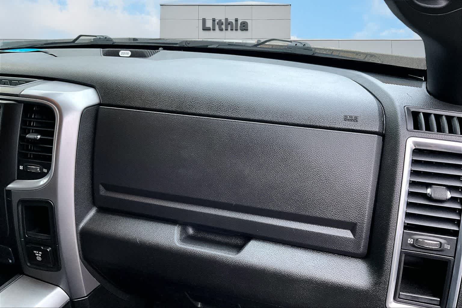 Thumbnail: 2022 RAM 1500 Classic - 24