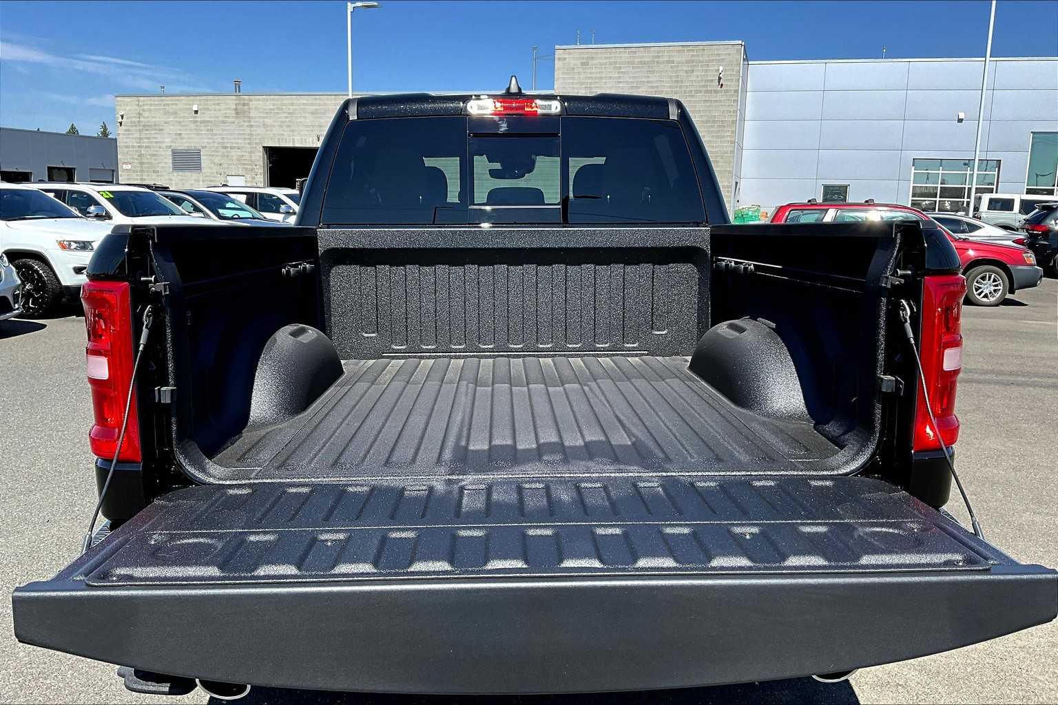 Thumbnail: 2026 RAM 1500 - 19