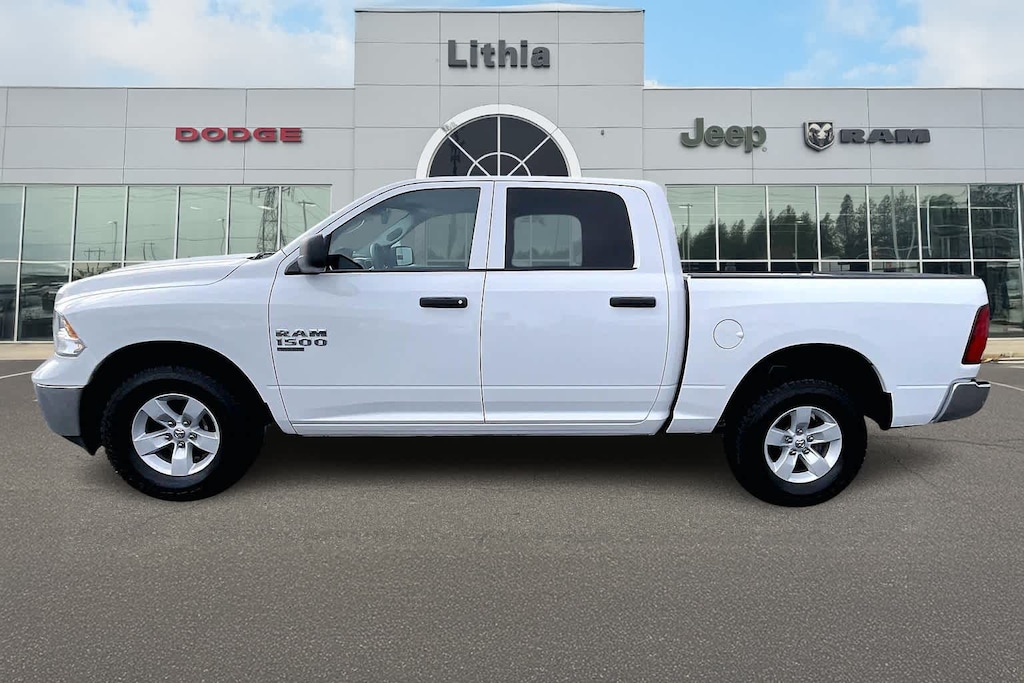 Used 2022 Ram 1500 Classic SLT Truck