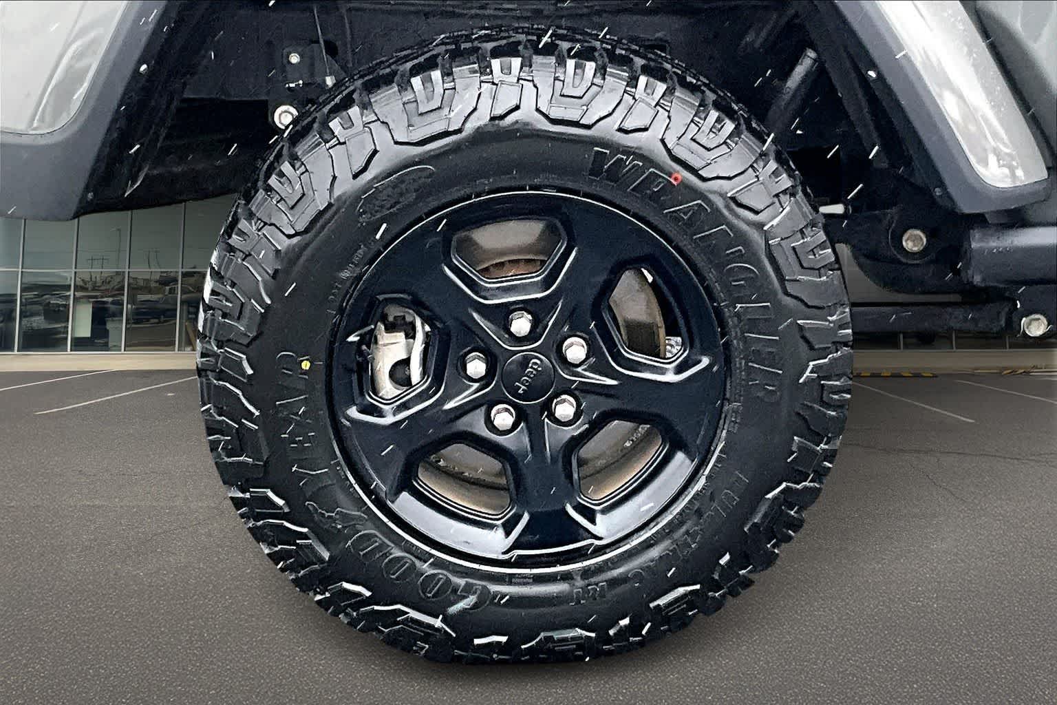 Thumbnail: 2021 Jeep Gladiator - 36