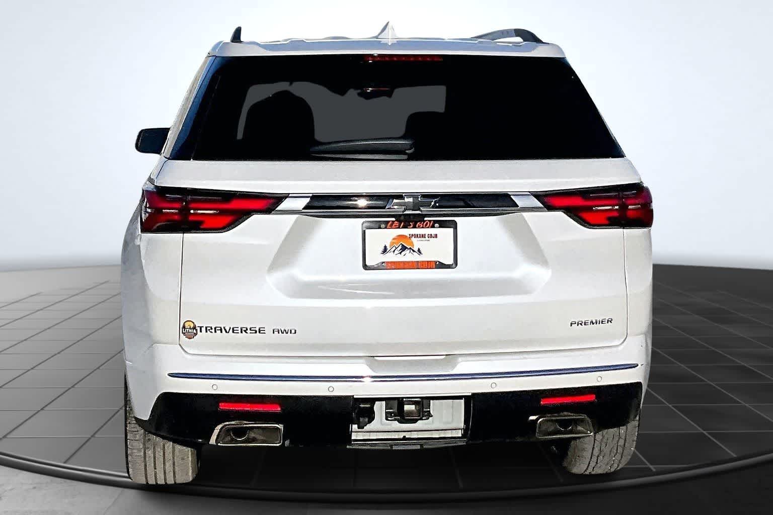 Thumbnail: 2023 Chevrolet Traverse - 5