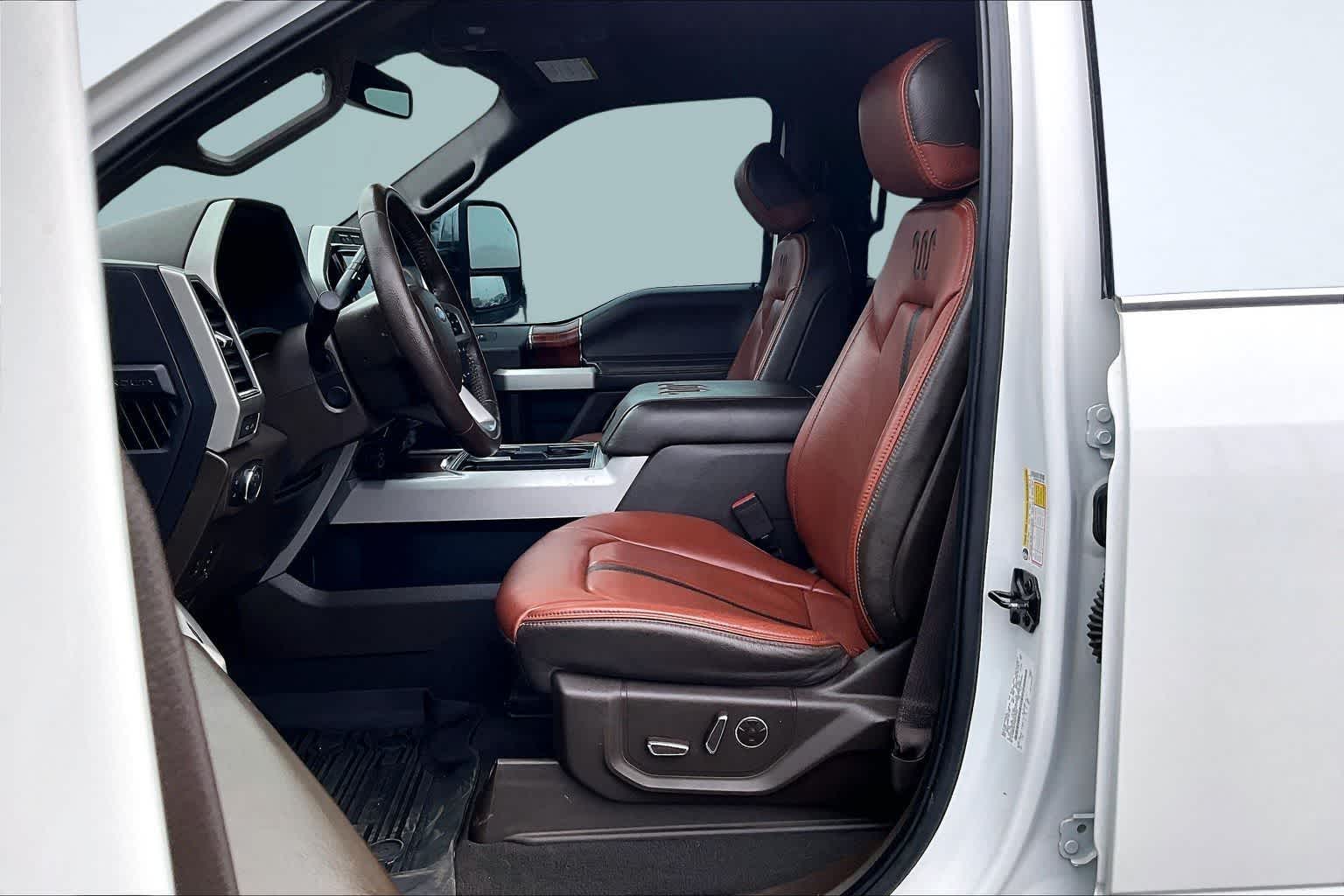 Thumbnail: 2022 Ford Econoline - 11