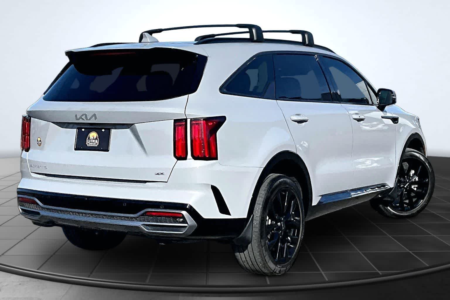 Thumbnail: 2023 Kia Sorento - 23