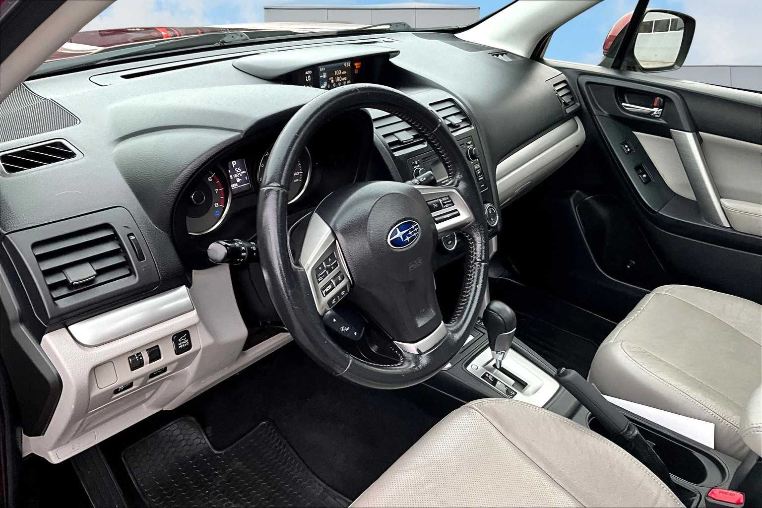 2014 Subaru Forester 2.5i Limited photo 2