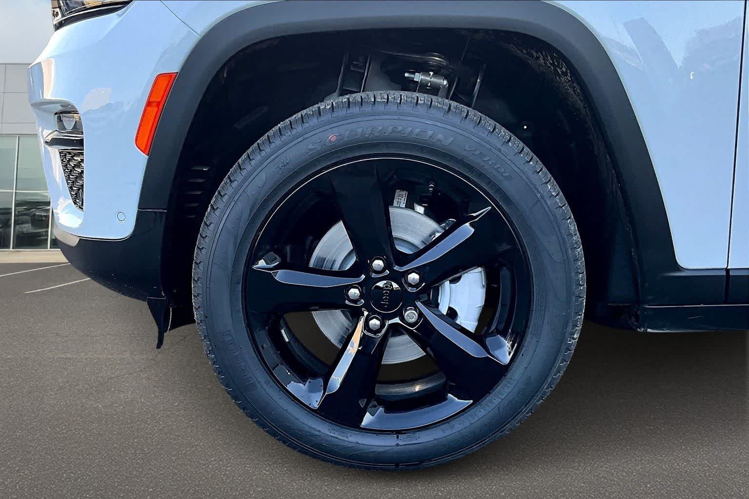 Thumbnail: 2025 Jeep Grand Cherokee - 8