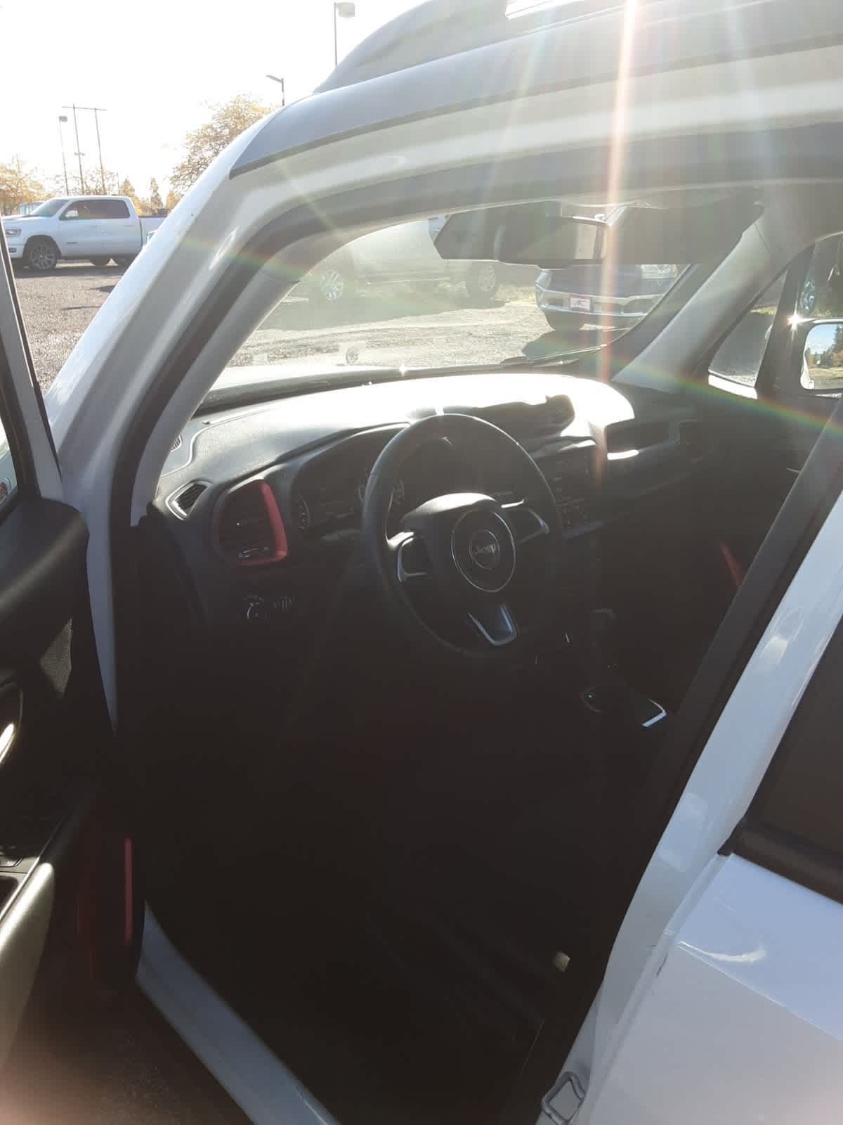 Thumbnail: 2023 Jeep Renegade - 7