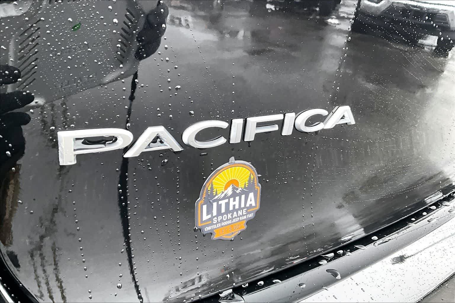 Thumbnail: 2026 Chrysler Pacifica - 7