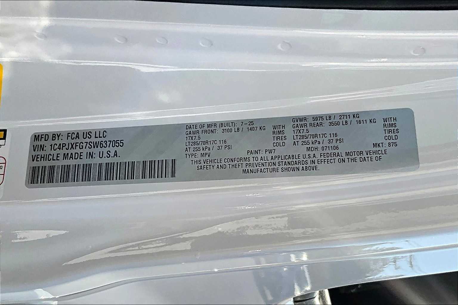 Thumbnail: 2025 Jeep Wrangler - 21