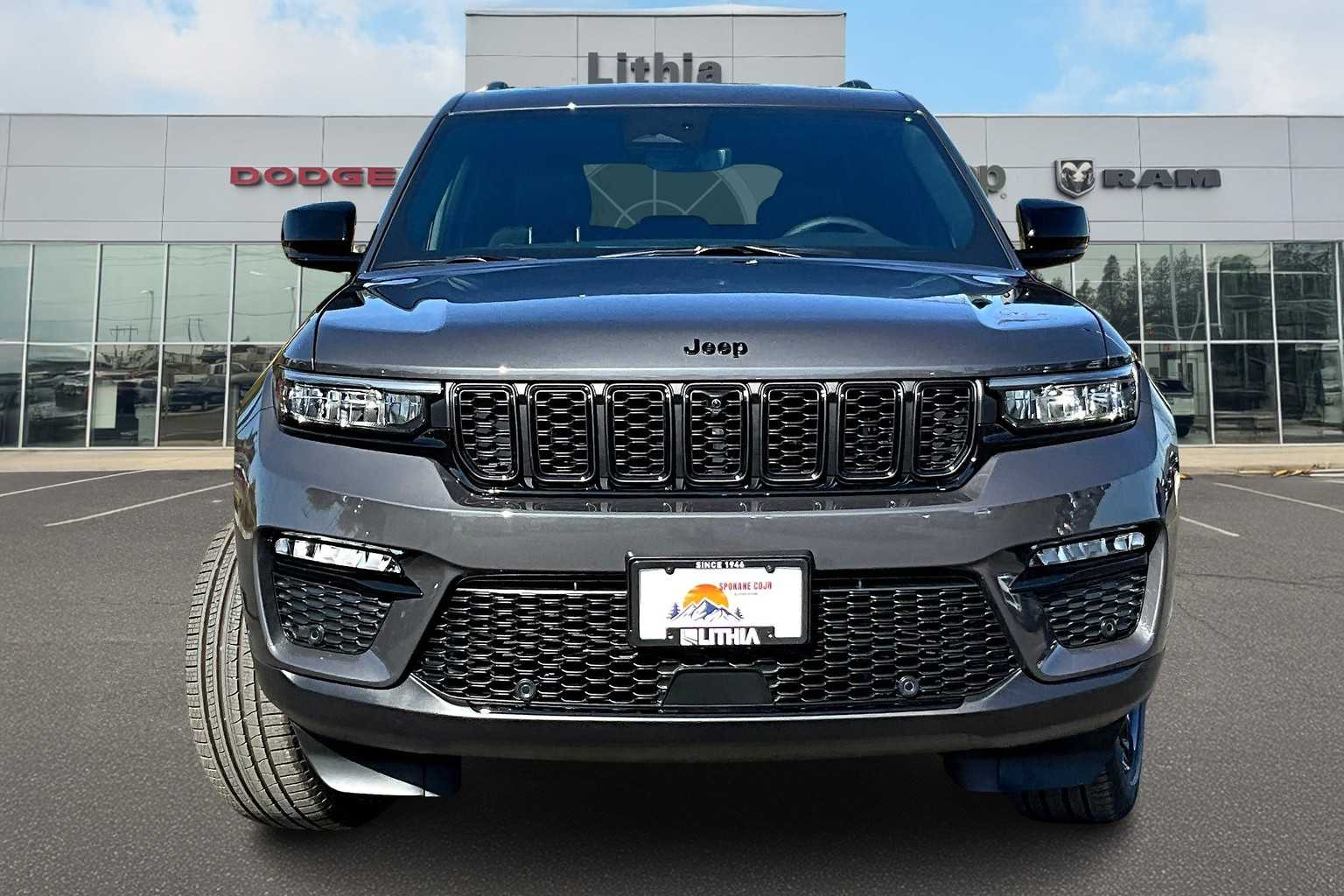 Thumbnail: 2025 Jeep Grand Cherokee - 6