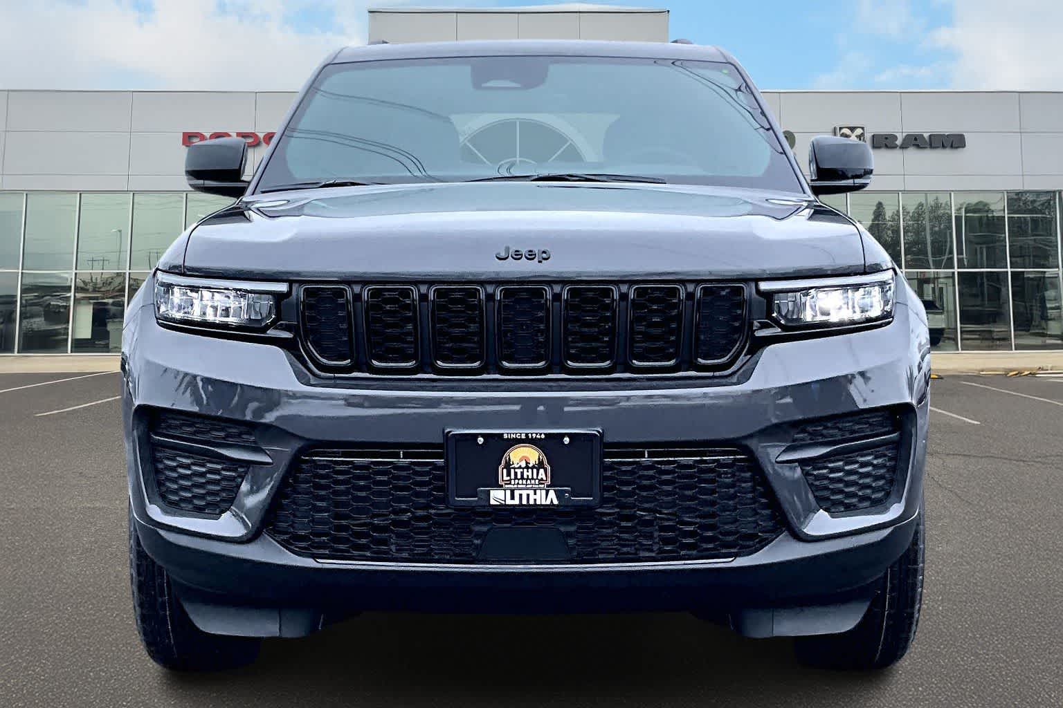 Thumbnail: 2025 Jeep Grand Cherokee - 6