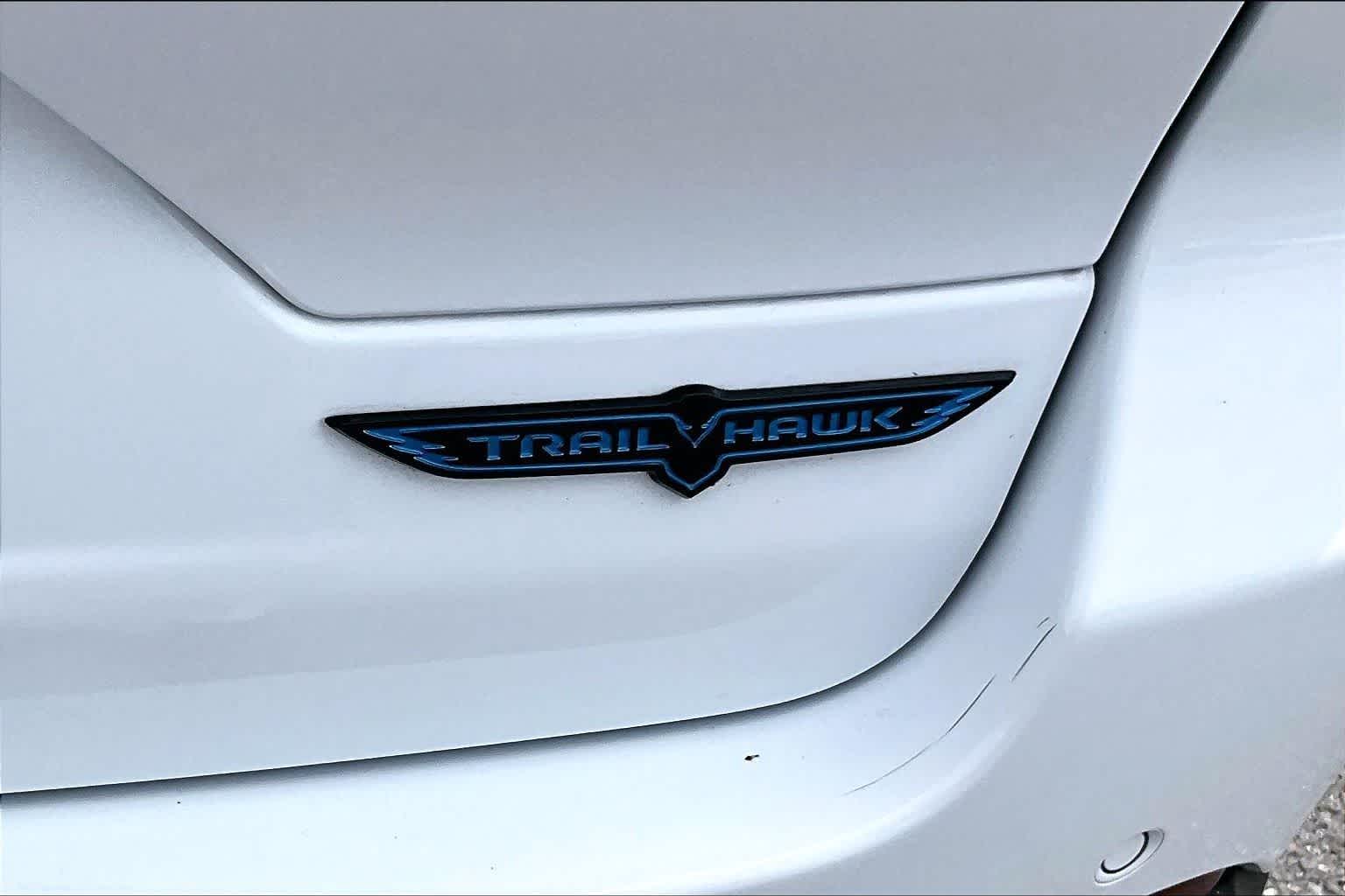 Thumbnail: 2022 Jeep Grand Cherokee - 6