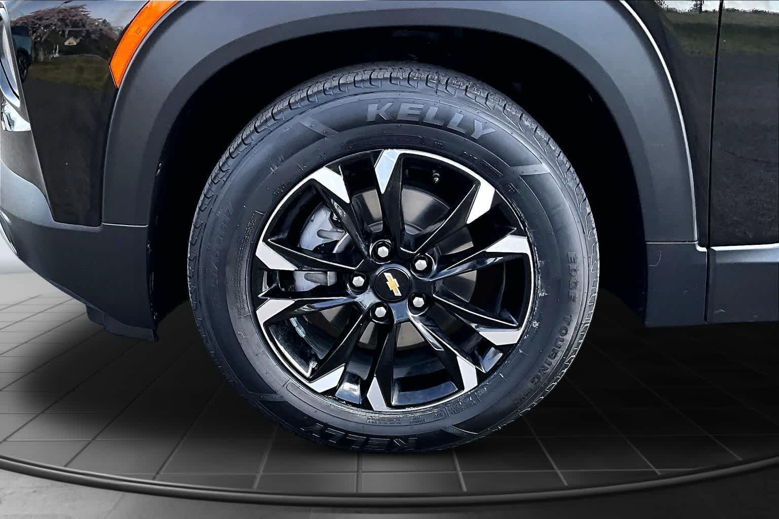 Thumbnail: 2023 Chevrolet TrailBlazer - 7