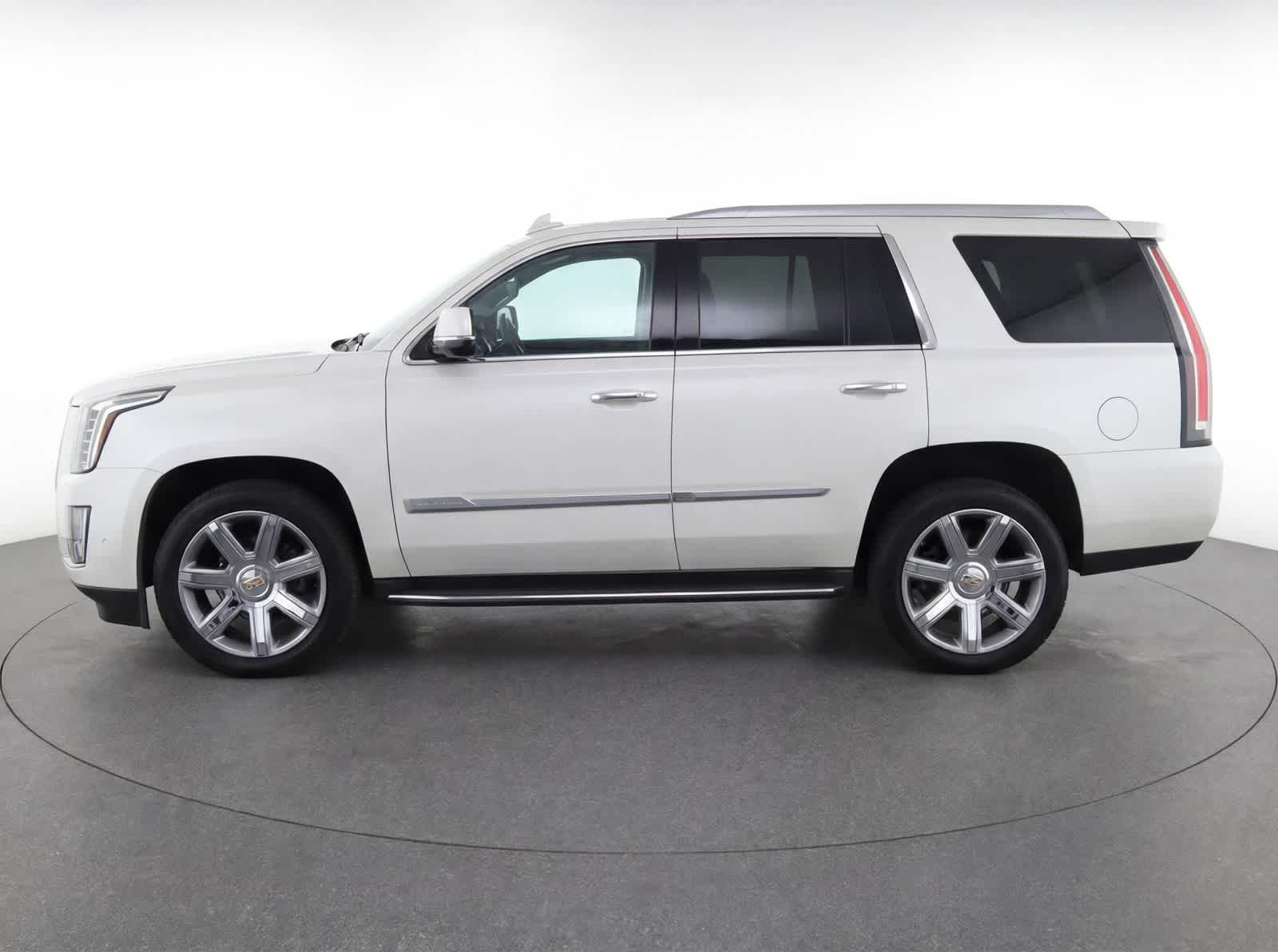 Thumbnail: 2017 Cadillac Escalade - 6