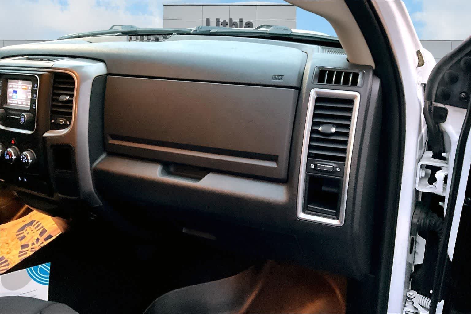 Thumbnail: 2021 RAM 1500 Classic - 24